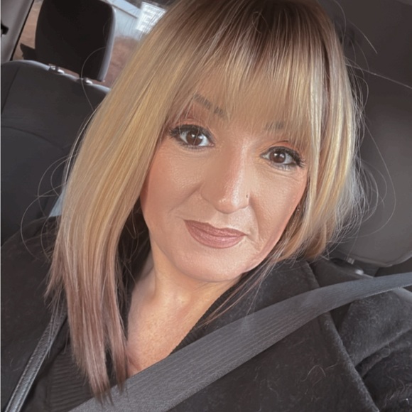 Meet your Posher, Dottie - Picture 2 of 4